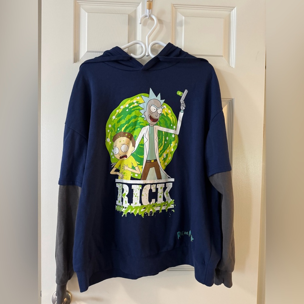 Mad Engine Gamercore Sitcome Rick & Morty Sitcom Graphic Hoodie Blue Men's L